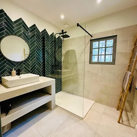 Le Moulin De La Grave 450m2 Villa *