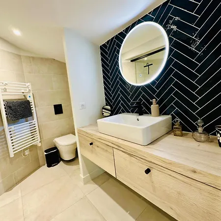 Le Moulin De La Grave 450m2 Villa *