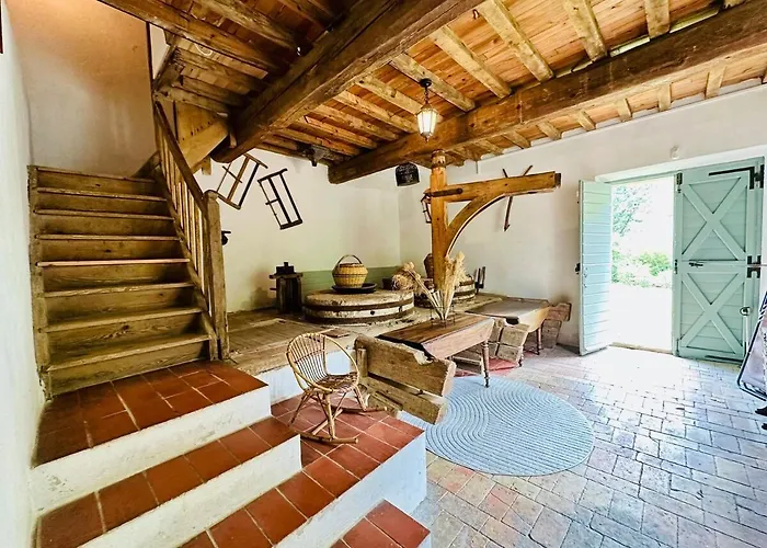 Villa Le Moulin De La Grave 450m2 *